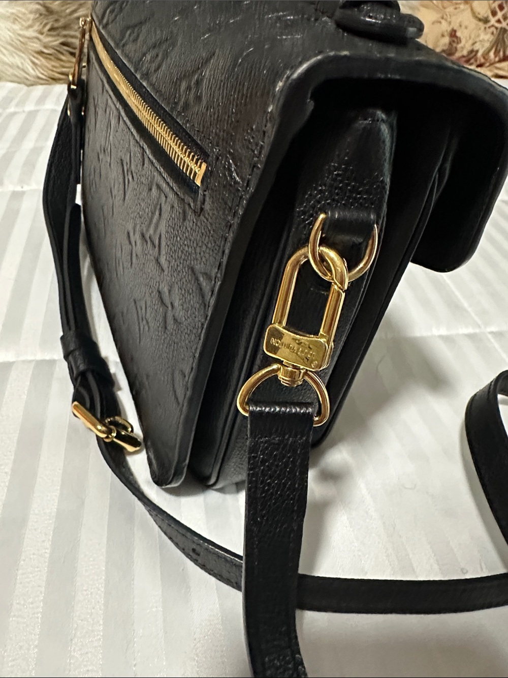 Louis Vuitton Black Monogram Empreinte Shoulder Pochette Metis Noir - Picture 11 of 17